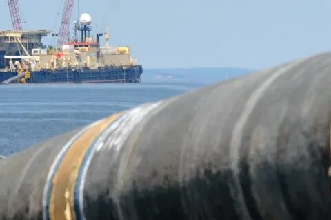 Трубопровод под водой