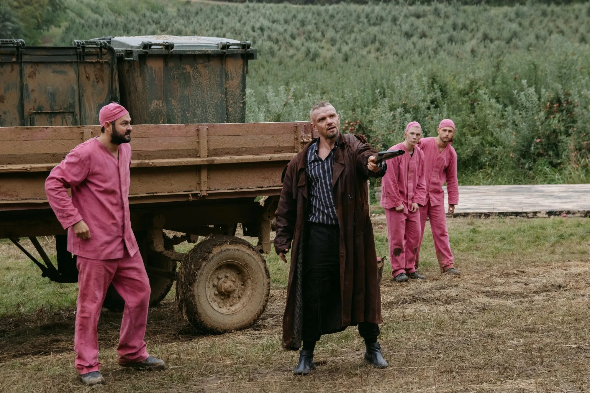 Два холма выход. Два холма сериал 2025. два холма (2025, сериал, 1 сезон). два холма фильм 2025. два холма сериал 2025 2 сериал.