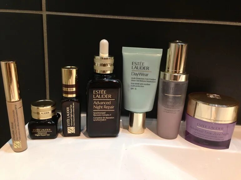 люксовая уходовая косметика для лица. элитная косметика бренды. люксовая уходовая косметика для лица. дорогая уходовая косметика для лица. самая лучшая косметика класса люкс.