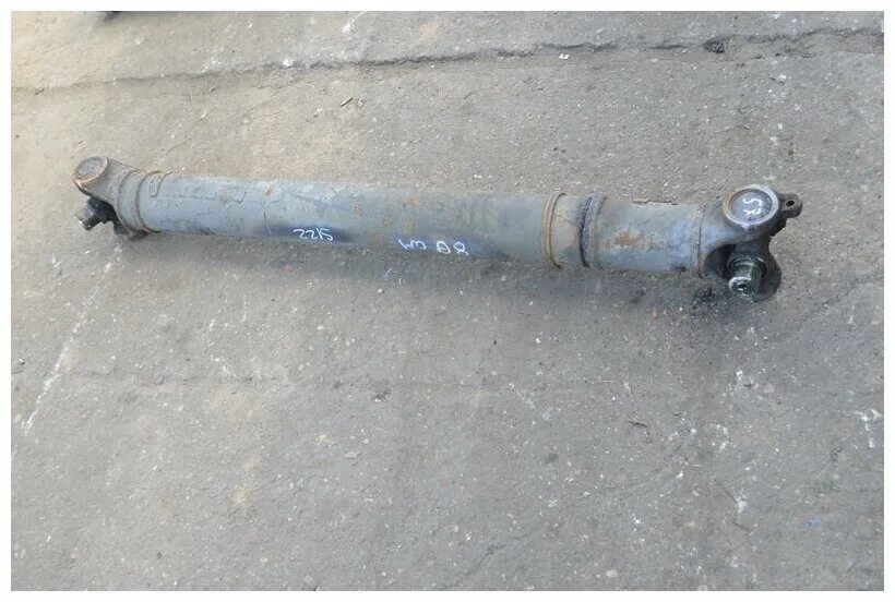 вал скания. вал карданный межосевой 1796579 scania. вал карданный скания r420. вал скания. кардан скания 380 самосвал с подвесным.