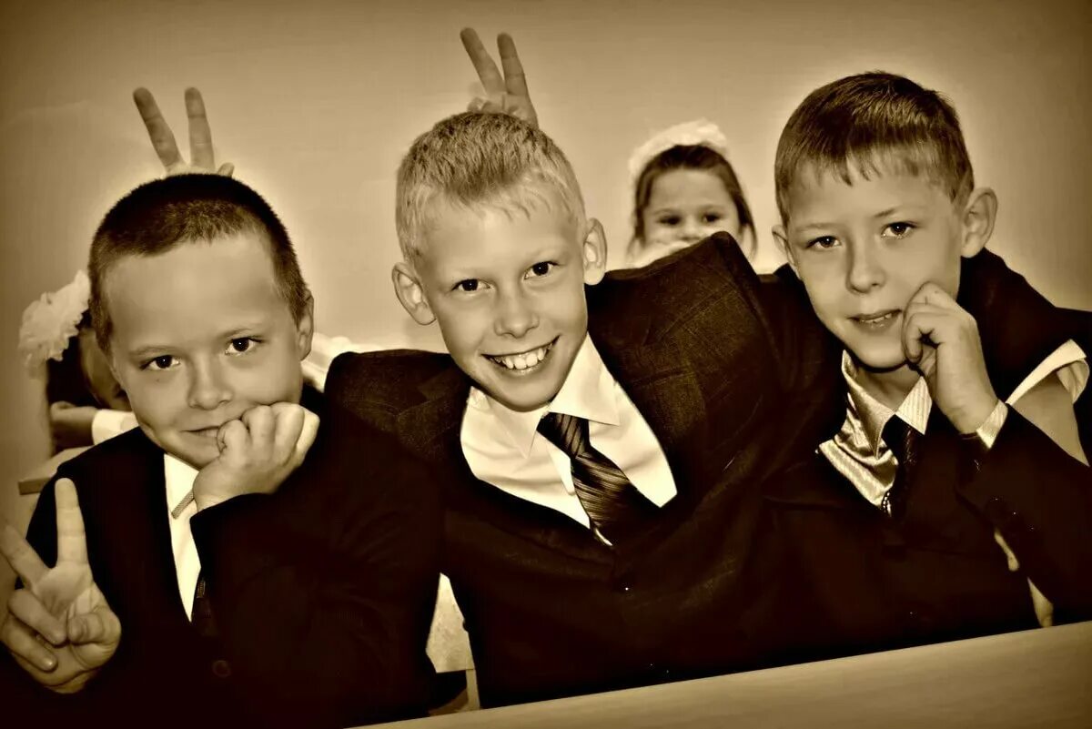 Про школу друзьям