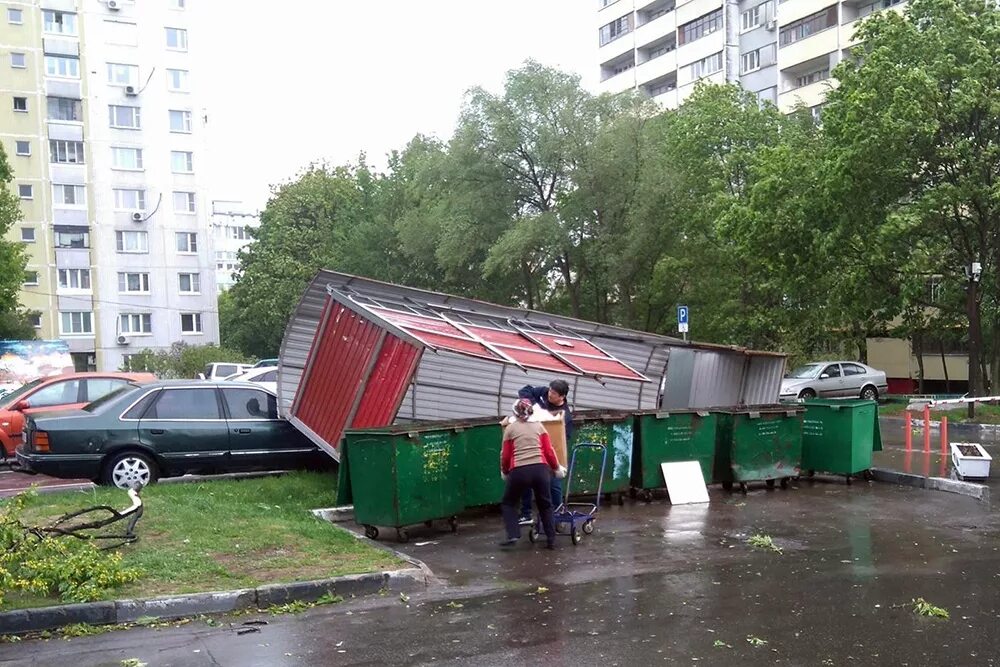 Москва ураган новости сейчас. Ураган в Москве (2017). Ураган май 2017 Москва. Ураган в Москве 29 мая 2017. Ураган в Москве 29 мая.