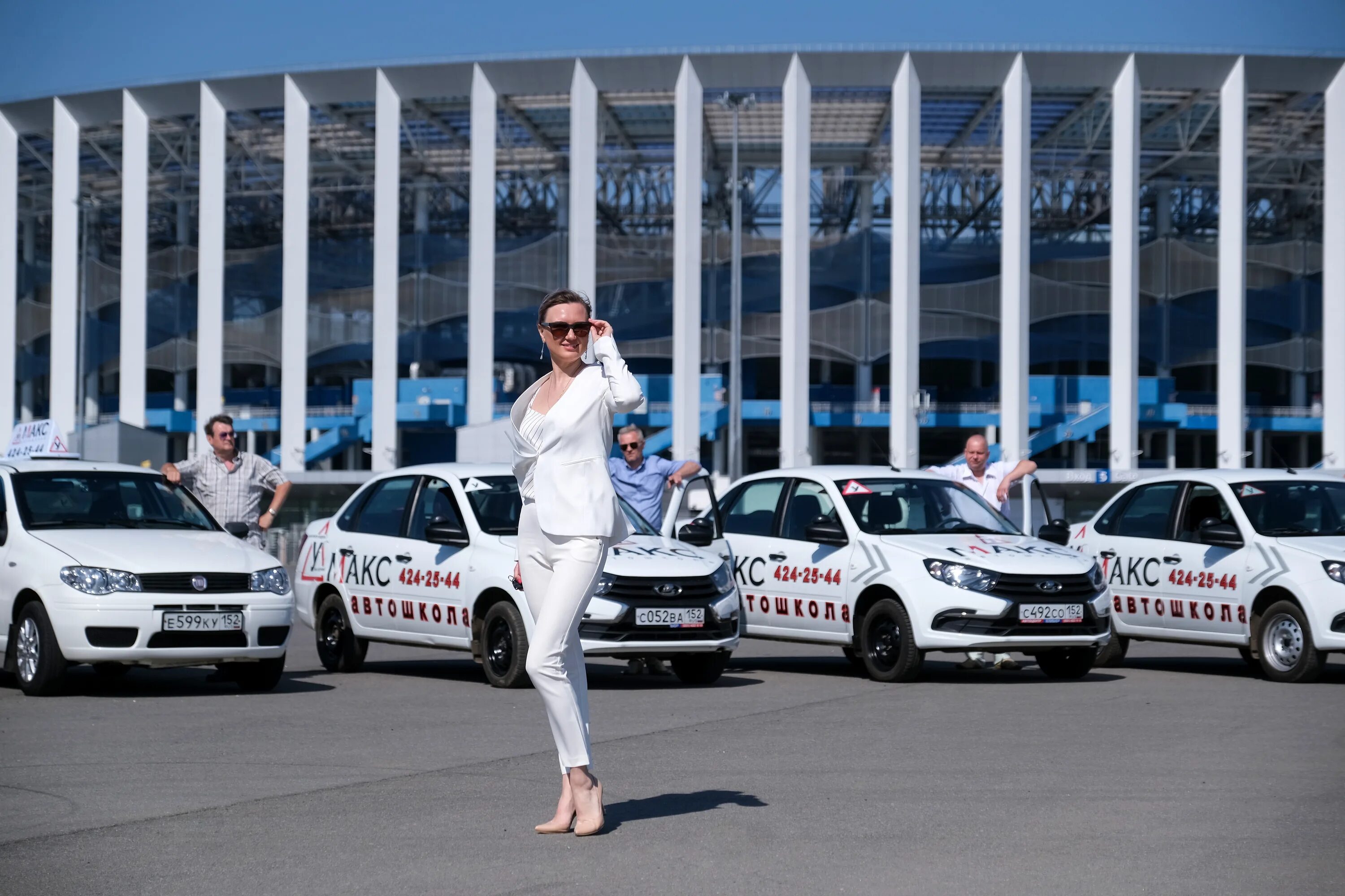 Автошкола Макс. Макс автошкола Нижний. Автошкола Макс в Щекино. Автошкола Макс машины.