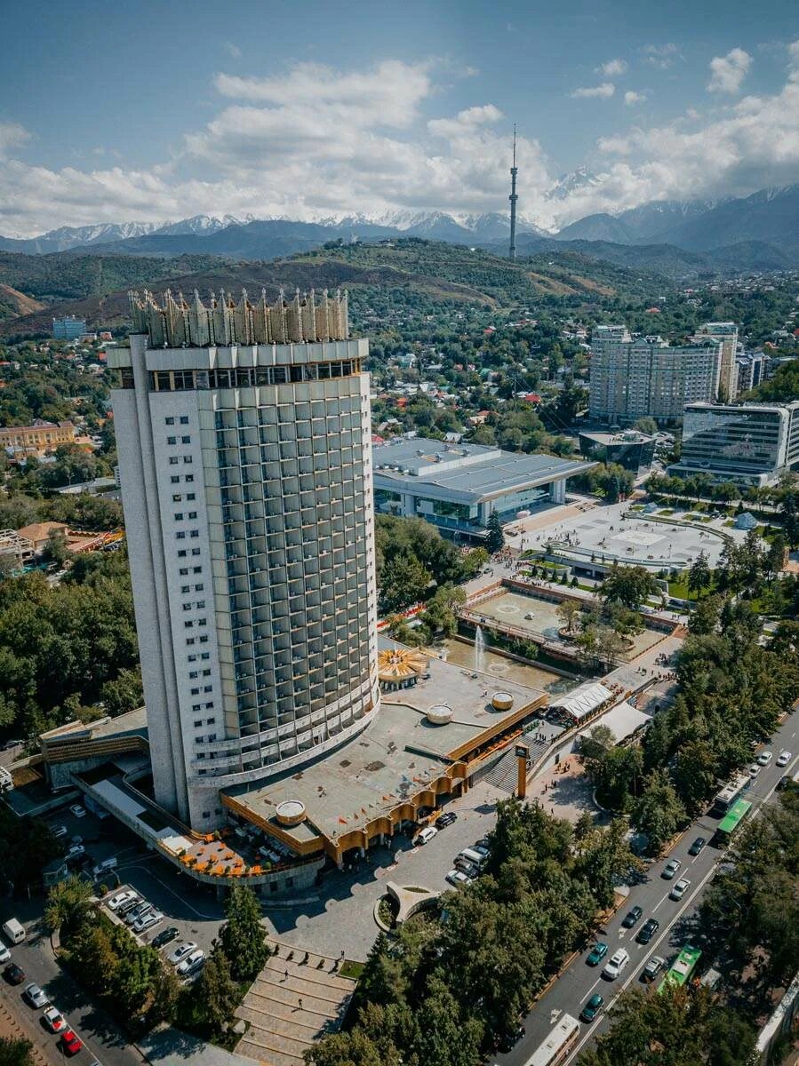 Almaty hotel. Алма-Ата гостиница Казахстан. Гостиница Казахстан площадь Республики Алматы. Гостиница Казахстан Алма Ата планы. Алма Ата площадь.