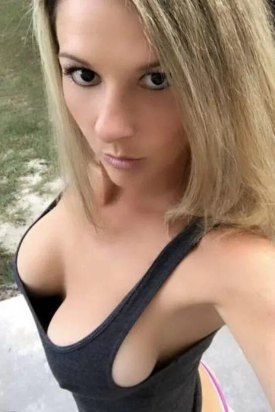 Худые ягодицы девушки. Юные туго. Настя свон в 17. Красивая спортивная блондинка. Bryci в мини.