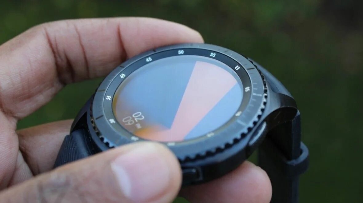 Смарт часы с вращающимся безелем. Безель для телефона. Samsung gear watch 46mm. Безель для xiaomi. Кольцо с циферблатом.