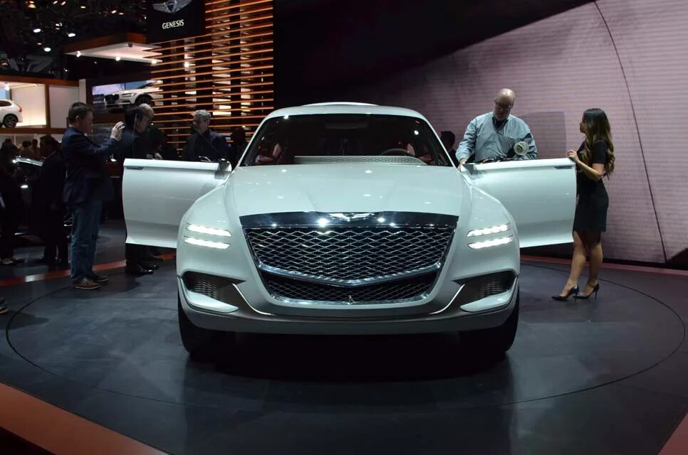Genesis марка автомобиля модельный ряд. Дженезис gv80. qv80 genesis рестайлинговая. генезис марка машины производитель gv 800. genesis gv80 кто производитель страна.