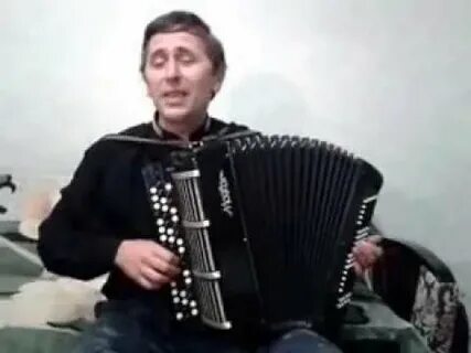 Кучин черные ресницы
