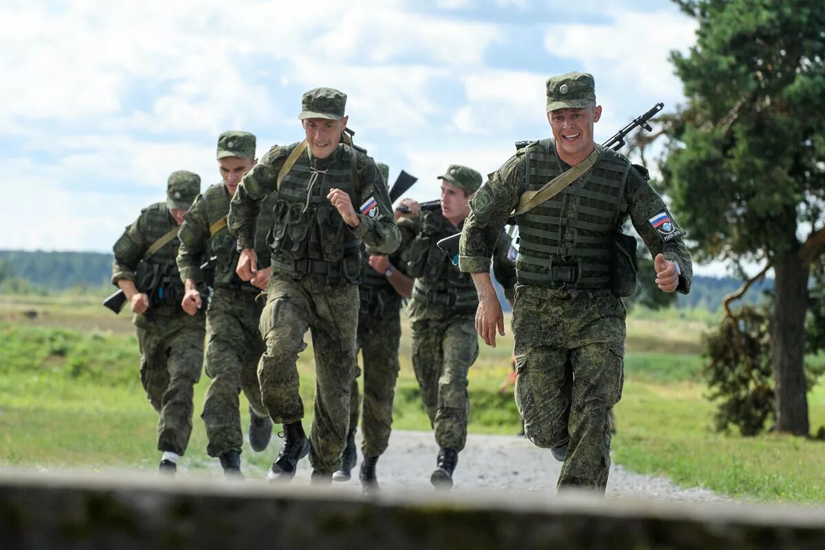 Десант купить. Десантники России. Русский десант. Взвод ВДВ. Взвод российских солдат.