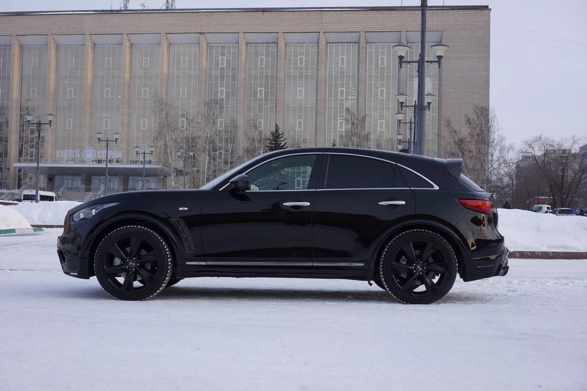 Инфинити fx35 2012. Infiniti qx70 black. Infiniti fx50 2017. Infiniti fx45 black. Инфинити fx черный.