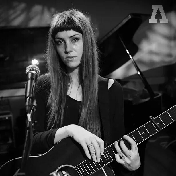 Emma ruth rundle. Emma ruth rendell. emma ruth rundle в молодости. mizmor emma ruth.
