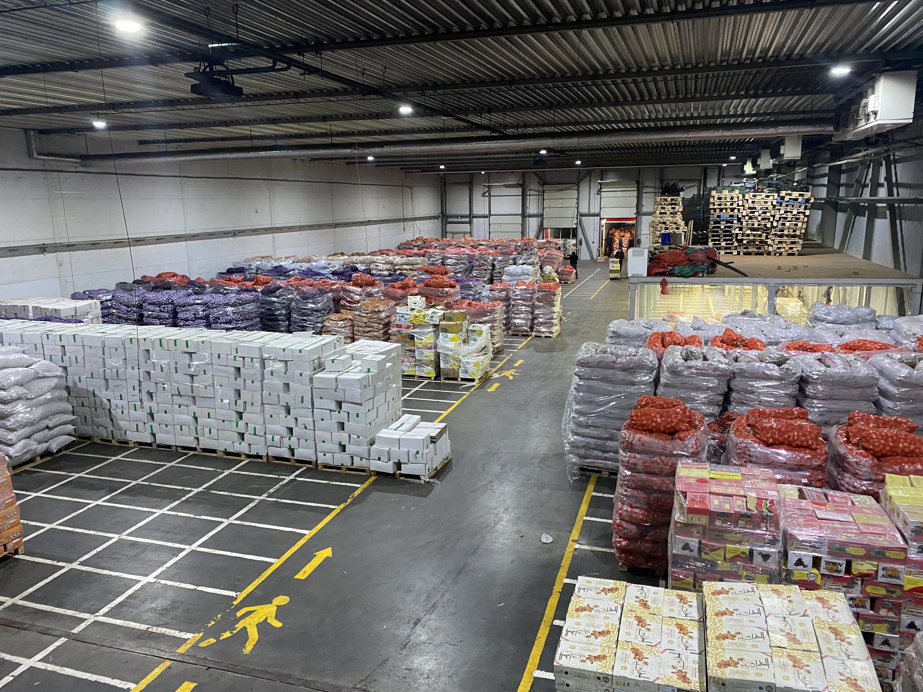 Софийская овощебаза санкт-петербург. Овощебаза софийская нарт. Софийская 60 овощебаза. Плодоовощная база. Софийская 60 овощебаза.