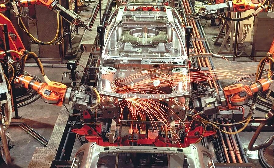 Автомобильный цех. Лейпцигский завод порше. Производство автомобилей. Завод дервейс машины. Как производят автомобили на заводах.