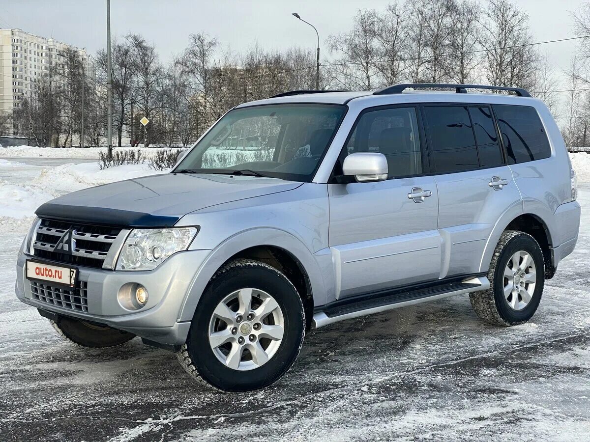 Mitsubishi pajero 2011. Мицубиси Паджеро 2011. Паджеро 2011 года. Мицубиси Паджеро 3.0 LWB.