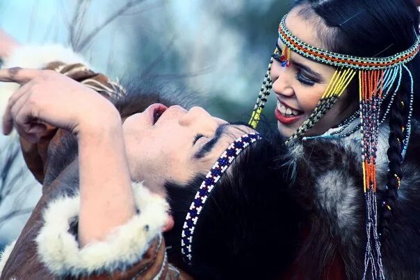 Чукчи эскимосы коряки. Жена чукчи видео. Чукча женщина. Жена чукчи видео. Жена чукчи видео.