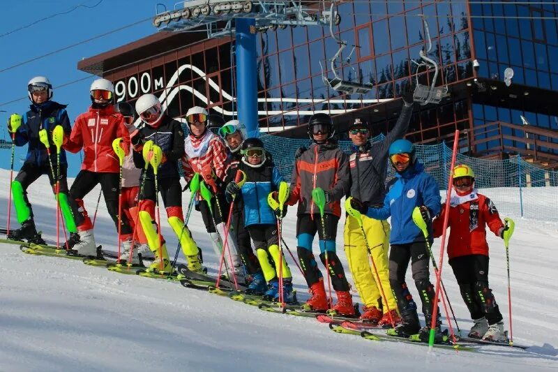 Кросс в артеме. Новости иркутска спорт. Коновалов иван алексеевич иркутск легкая атлетика. Спорт соревнования. Оранжевый мяч иркутск.