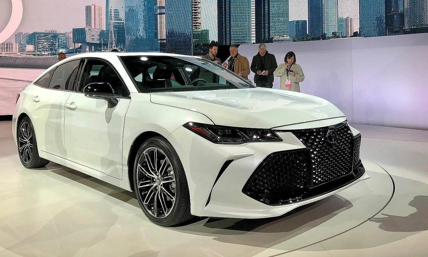 2019 года самую популярную. Тойота авалон 2019. тойота авалон 2019 в новом кузове. toyota avalon 2016. toyota avalon 2019 fifth gen.