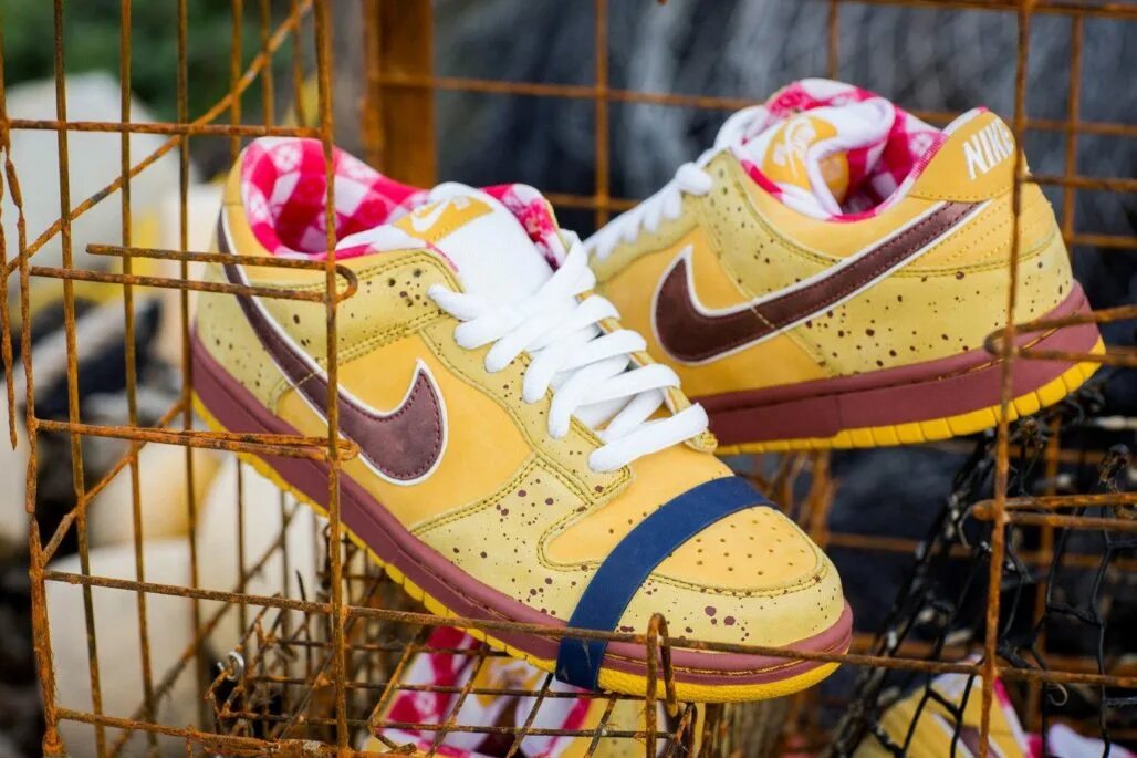 Самые редкие кроссовки. Nike кроссовки sb what the dunk. Редкие кроссовки. Самые редкие кроссовки. Pieter janssen x nike sb dunk low «friends & family».