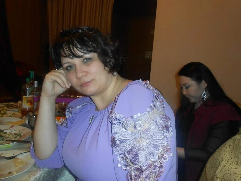 Госпожа 47 лет. Взрослые женщины из кустаная. Жанат сулейманова лудыказ кустанай. Девушки из костаная. Женщины кустаная.