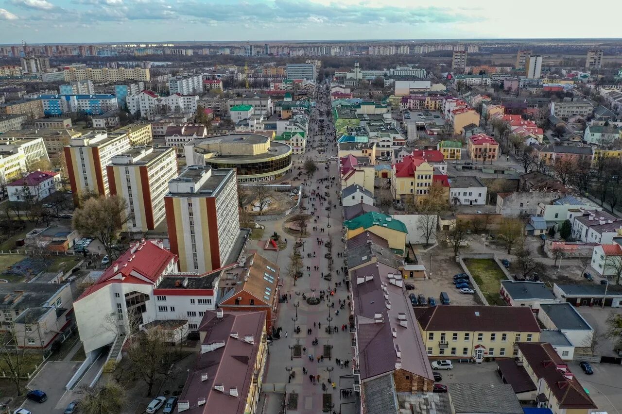 Брест город. Брест Белоруссия. Город Брест сейчас. Брест ул Советская. В каком году брест стал советским