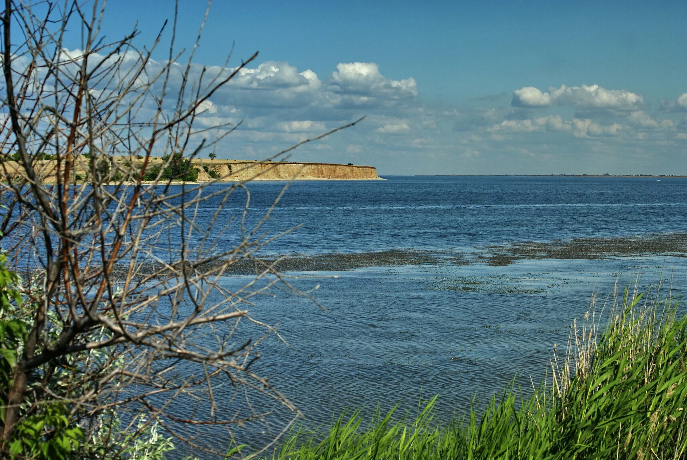 Волжское водохранилище Волгоград. Волгоградское водохранилище ГЭС. Водохранилища на Волге Волгоград. Волгоградское водохранилище Саратов. Далекое водохранилище