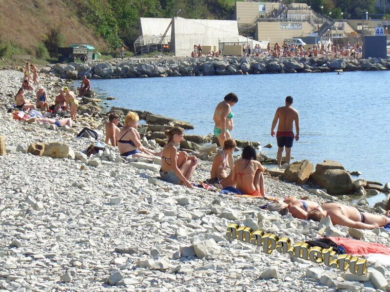 Дикие пляжи европы. Нудиские пляжи крыма. Нудийский пляж в анапе голубая лагуна. Нудийские пляжи в европе. Пляж санатория русь анапа.