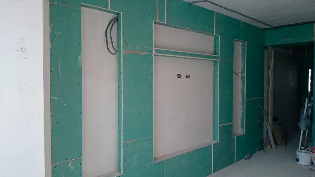 Кнауф зашивка короба. Вентиляционный короб. Каркас для короба. Короб для гипсокартона на стену. Монтаж коробов для гипрока.