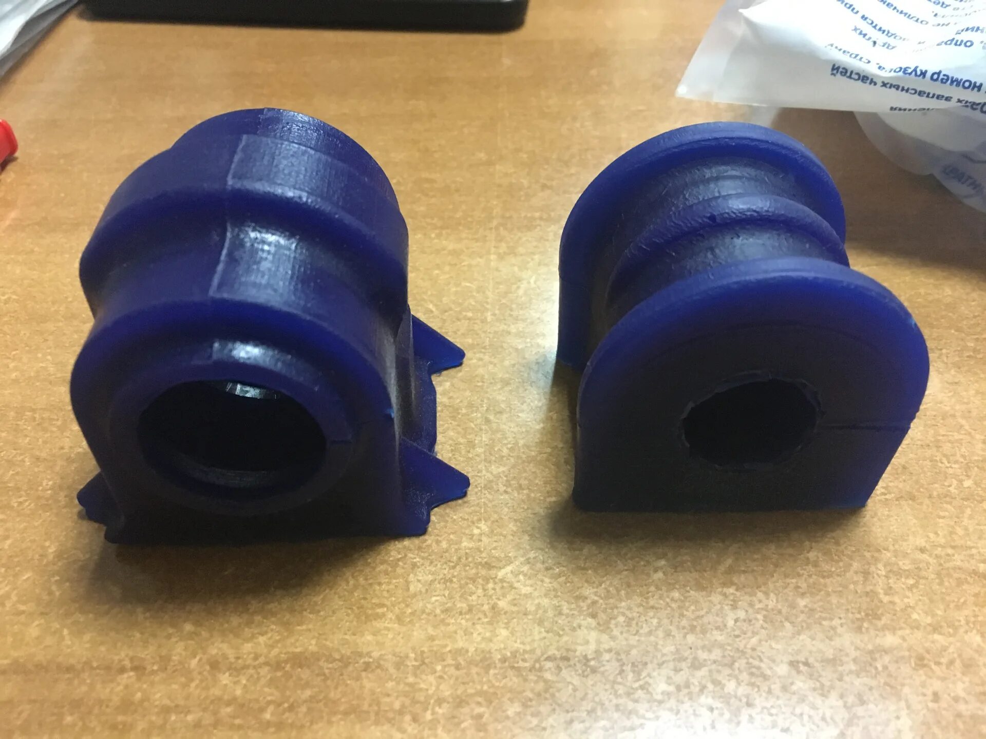 Втулки переднего стабилизатора форд эскейп 2008. Втулки стабилизатора скорпио полиуретан. 1683481 ford втулка. Форд куга втулки заднего стабилизатора. Втулки стабилизатора форд фокус 2.