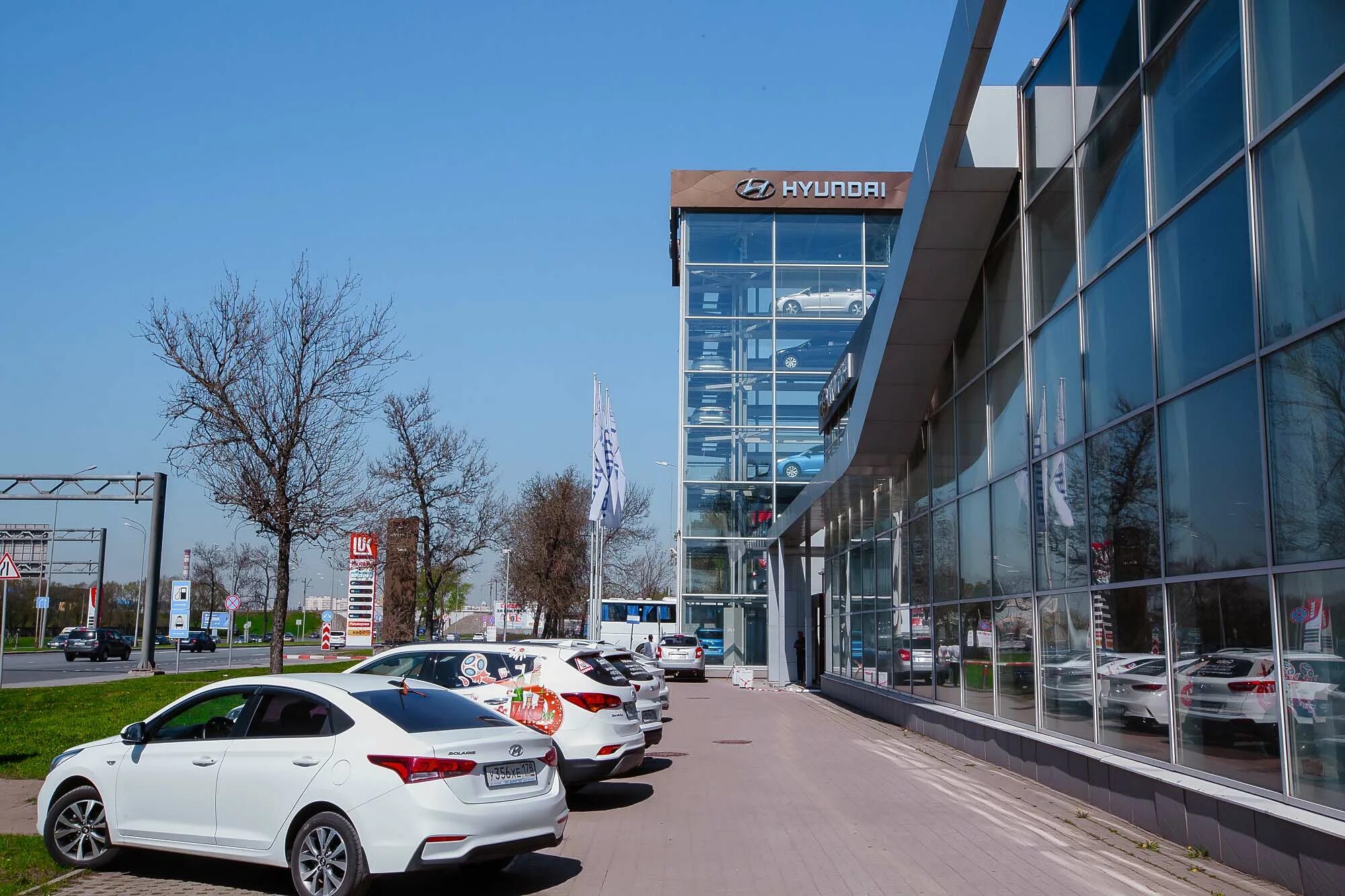 савушкина 103 салон рольф. пулковское шоссе д. Axis, официальный дилер hyundai, санкт-петербург. савушкина 103 санкт-петербург рольф. автополе санкт-петербург мурманское.