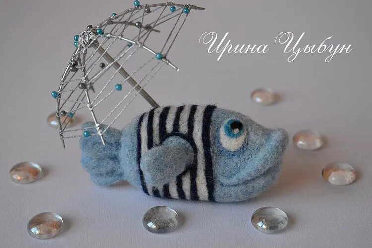 Валяные игрушки сухое валяние. Сухое валяние рыба. Валяшки анны константиновой к 23 февраля. Мягкая игрушка «черника». Бегемотик валяние.