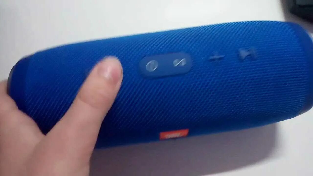 Не подключается колонка по блютузу к телефону. Колонка JBL charge 3 1.1 схема. Как подключить колонку JBL charge 3 к телефону через Bluetooth. Схема блютуз колонки JBL charge 3. Паленая колонка JBL.