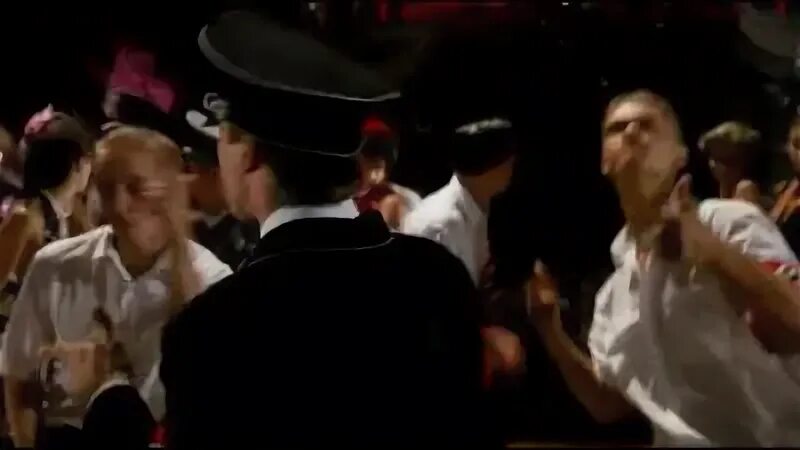 Five everybody get up. Эврибади гет. Backstreet boys - everybody (backstreet's back). Backstreet boys everybody. Backstreet boys everybody вампир.