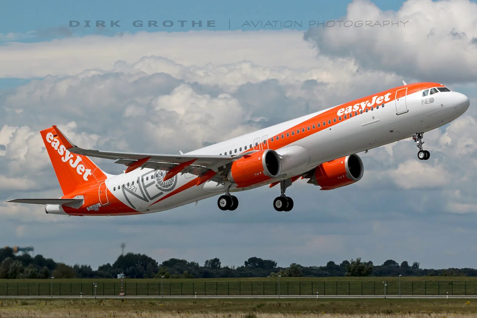 A321neo. EASYJET a321neo. Эйрбас 321 Нео. EASYJET :Airbus а321.