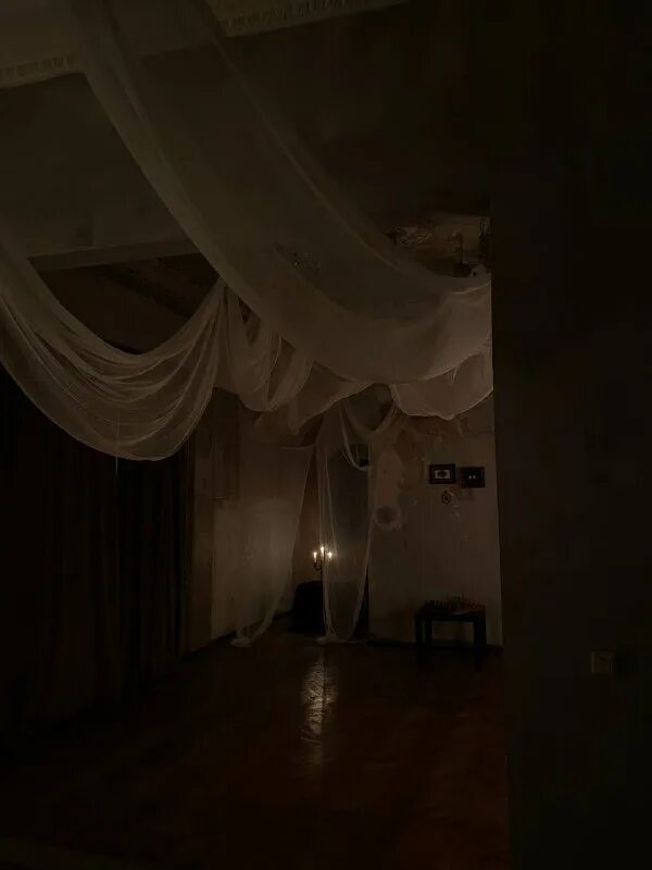 Едва знакомы пространство. Бриллиант упавший в грязь все равно останется бриллиантом. Едва знакомы пространство. Ванесса айвз и дракула. Едва знакомы пространство.