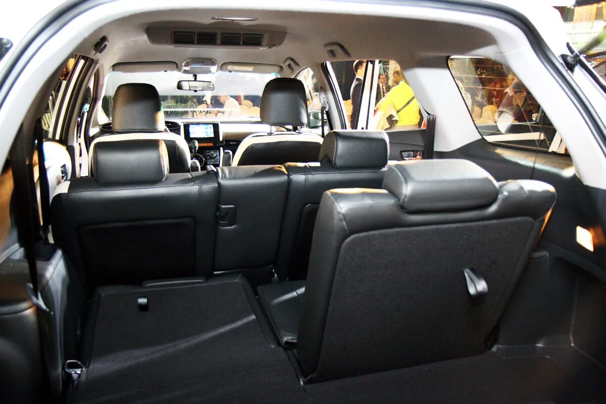 мухобойка тойота виш. тойота виш 2023. Toyota wish 1. мухобойка тойота виш 2006. Toyota wish 2015 салон.