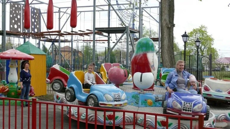 Городской парк борисоглебск. Центральный парк борисоглебск. Городской парк культуры и отдыха борисоглебск. Борисоглебск парки. Борисоглебск парк культуры и отдыха.