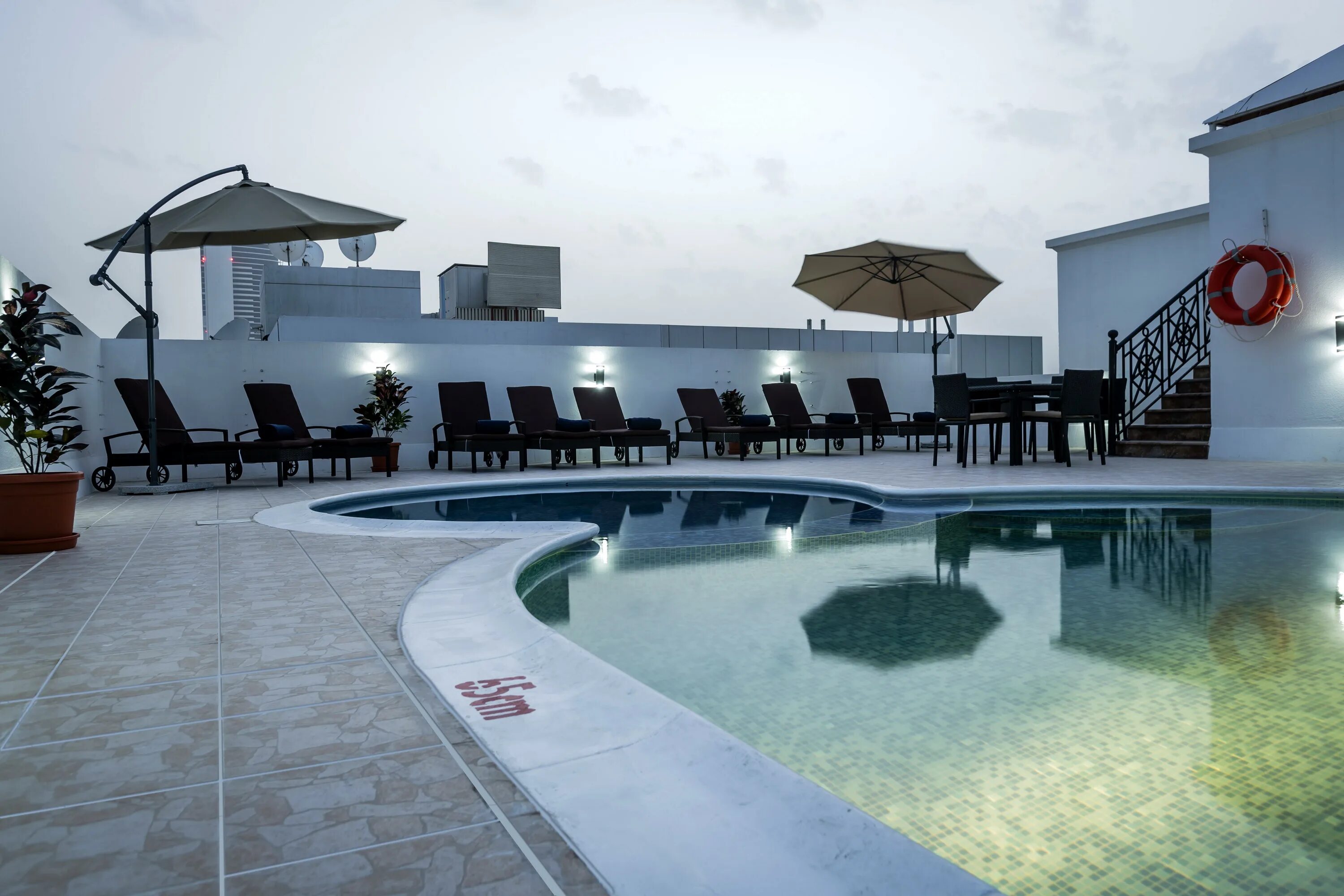 Дубай аль салам гранд марина. Дубай марина халифа. Mamsha al saadiyat. Al view. Даунтаун дубай.