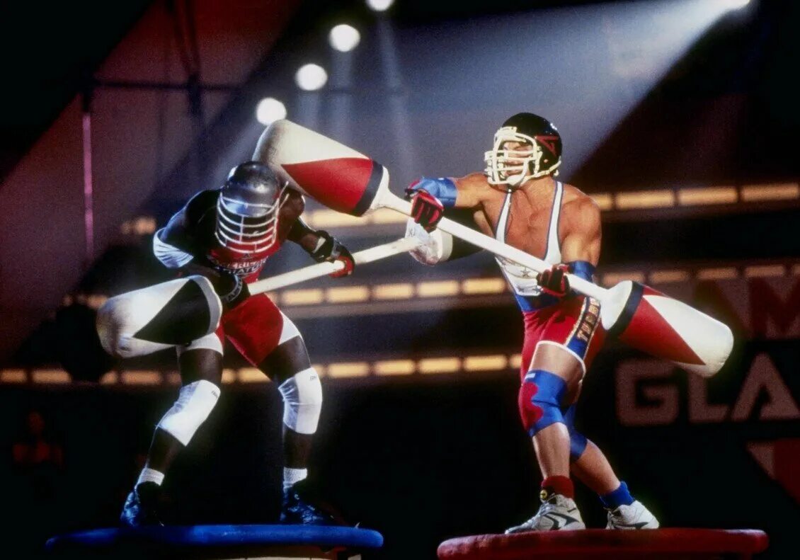 Шоу гладиаторы. Турчинский Динамит бои гладиаторов. American Gladiators шоу. Шоу Гладиаторы с Турчинским. Шоу гладиаторов 1994.