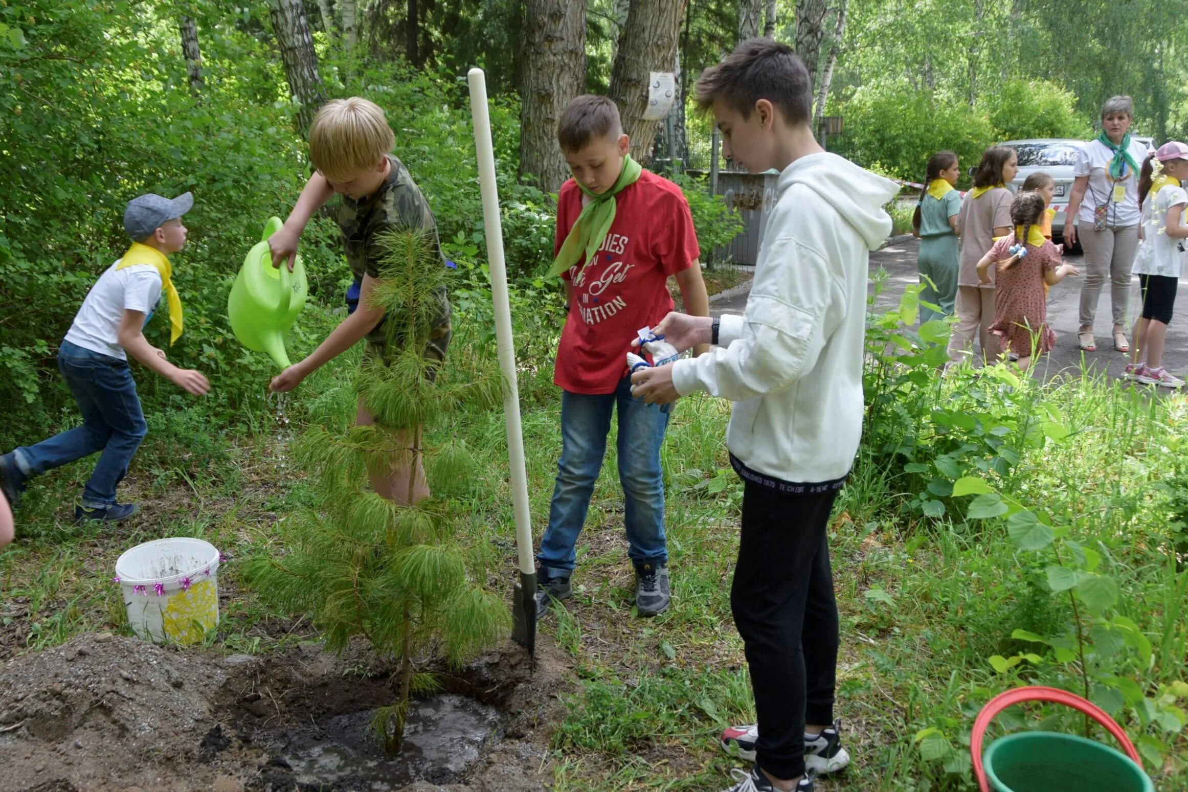 Юные экологи Сибири. Изучение природы в саду. Станция юных натуралистов Новосибирск. Юннатское движение в России.