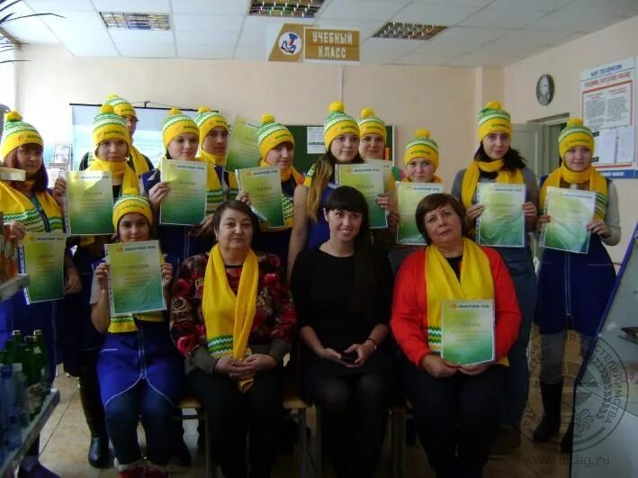 бухгалтерия санатория. коллектив бухгалтерии картинки. мария ра сотрудники. женский коллектив бухгалтеров. санаторий имени тельмана железноводск.