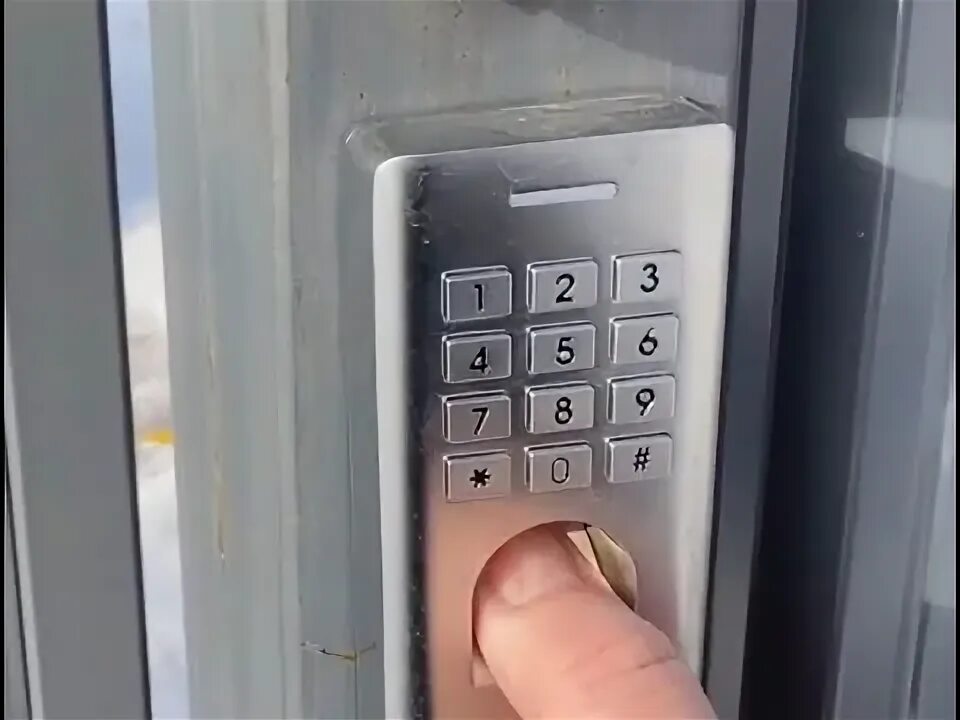 Кодовый замок с отпечатками пальцев