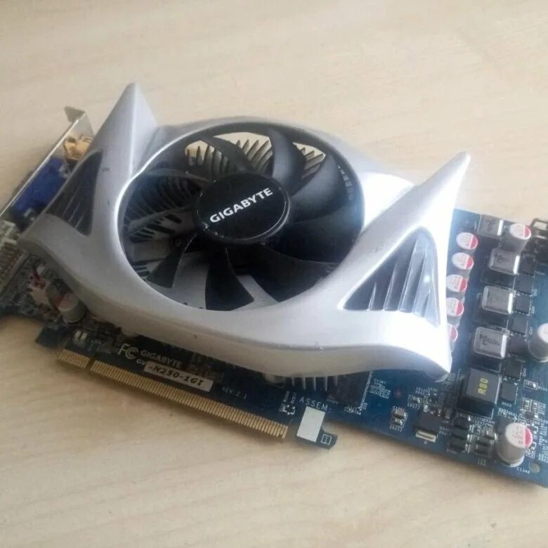 Gtx 250 ti. Geforce gts 250 1gb. Palit geforce gts 250 e-green. Nvidia geforce gts 250 1gb. Katana gtx 250.