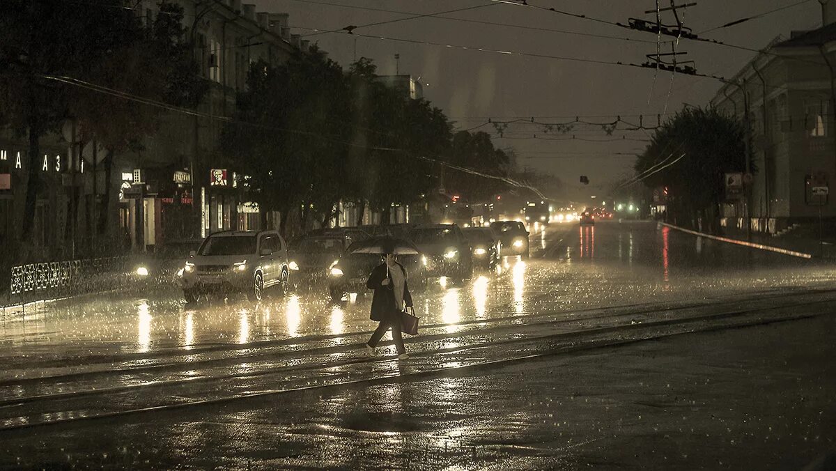 Завтра вечером дождь. Вечерний дождь. Бр Вечерний дождь. Грузия дождь вечер. Дома вечер дождь фото.