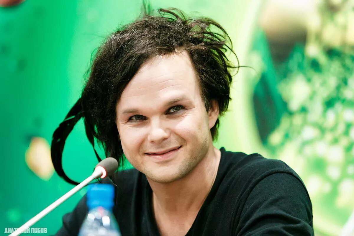 Maroon 5 адам левин.