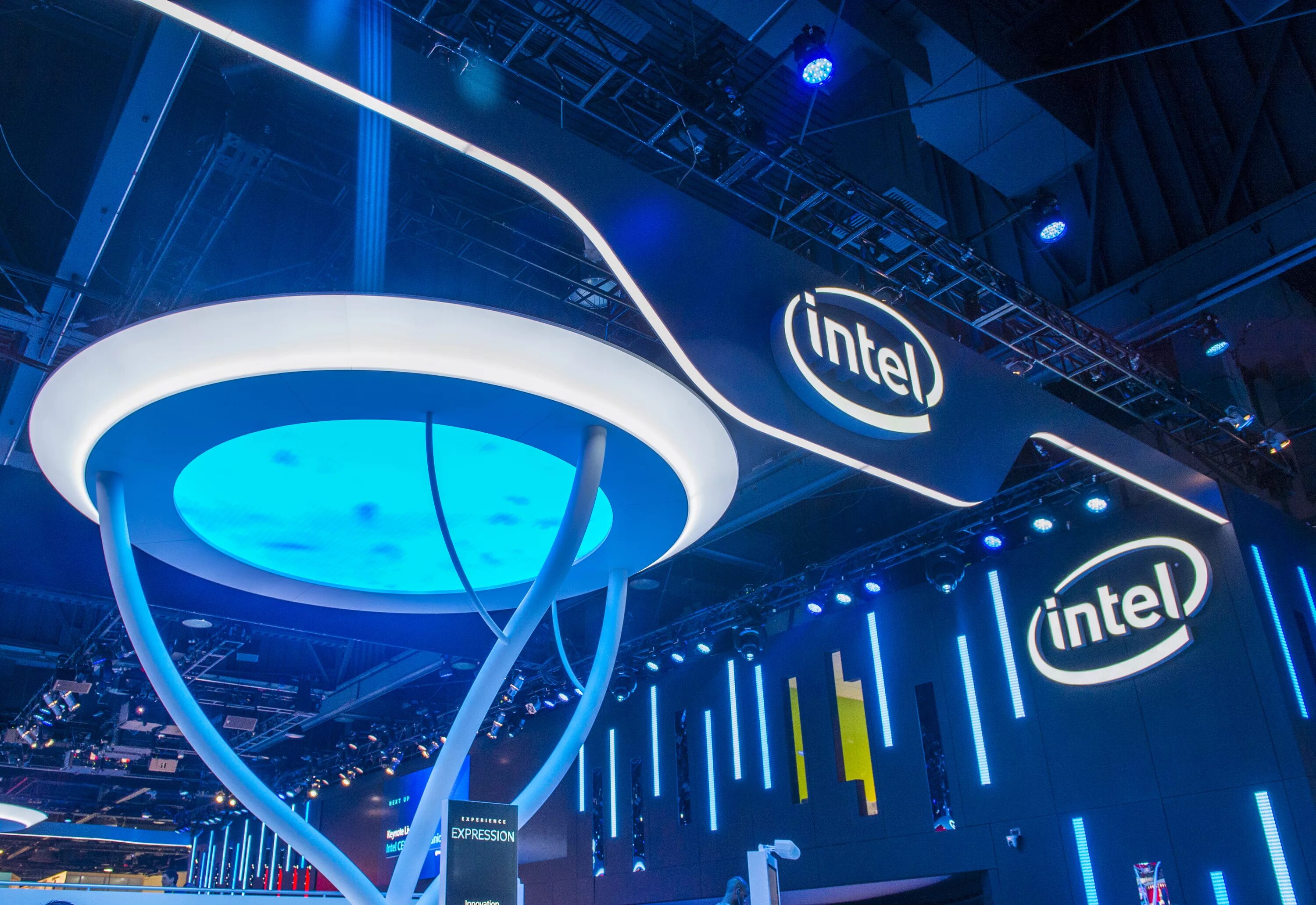 Интел лет. Intel. intel компания. корпорация интел. американская фирма intel.