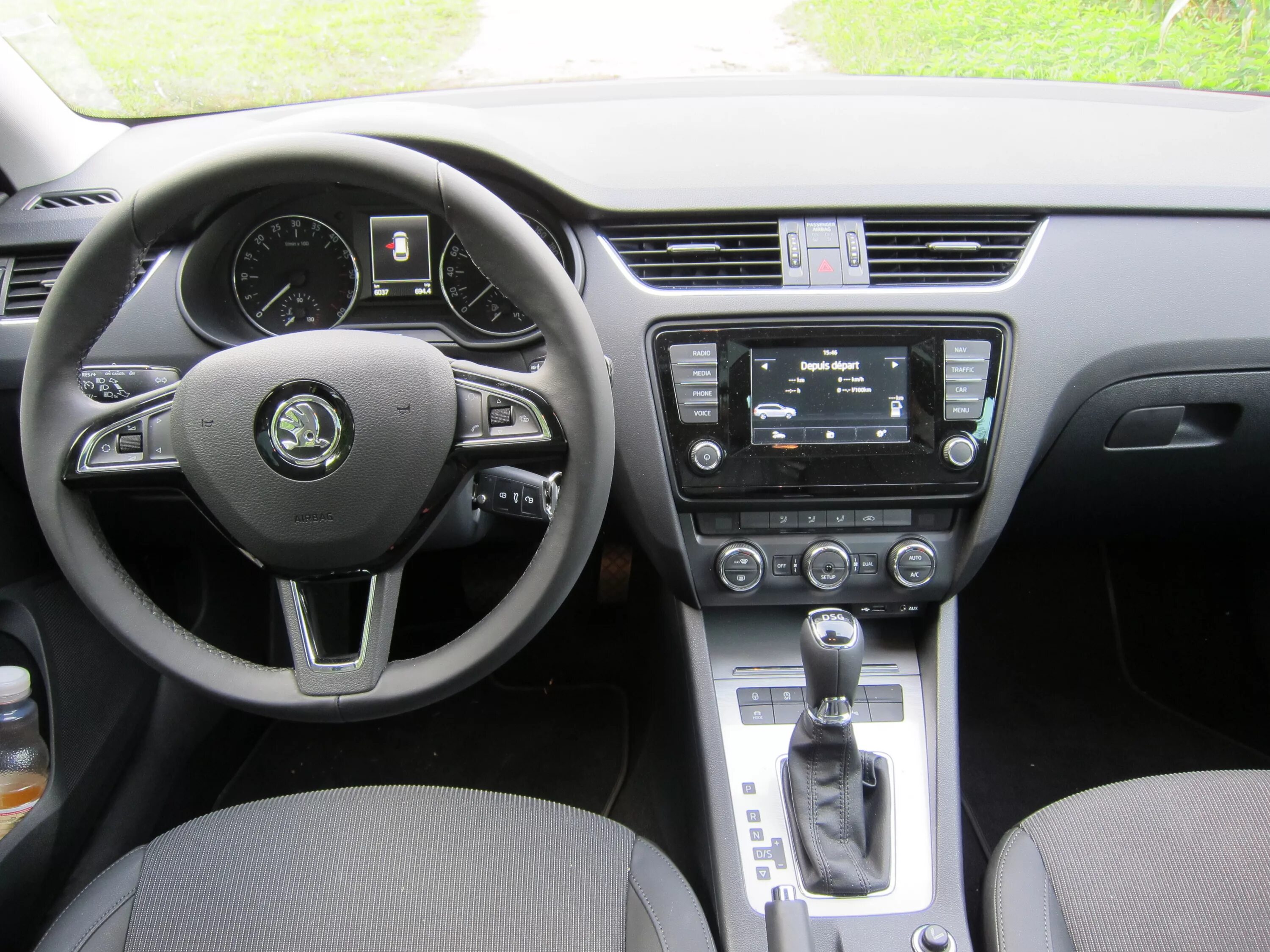 Комплектация шкода а7. Octavia a7 active салон. Skoda octavia iii (a7) салон. Skoda octavia a7 комплектации. Комплектация шкода а7.