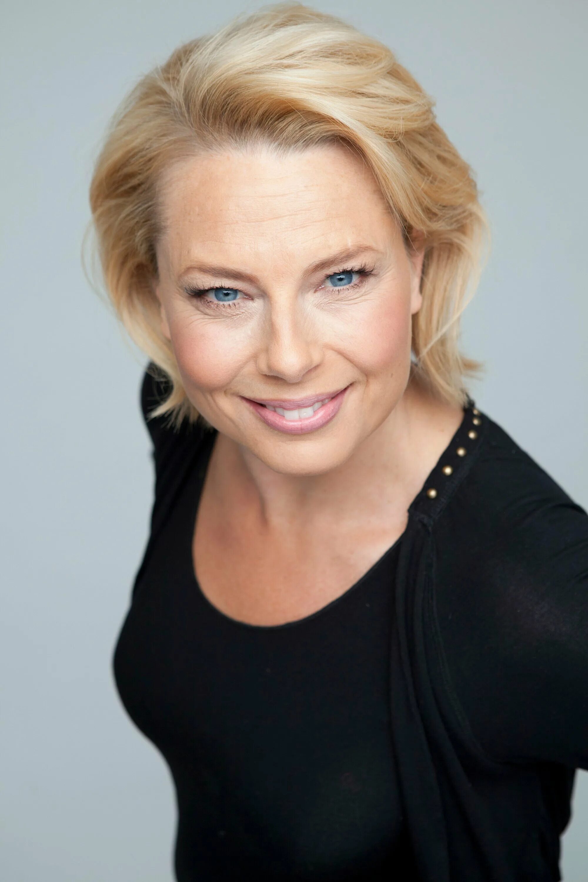 Хелена мэттссон. Киноактрисы швеции. Хелена мэттссон (helena mattsson). Бритт экланд прически. [fyyf fkmcnhtv.