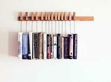 Их любимая полка с книгами