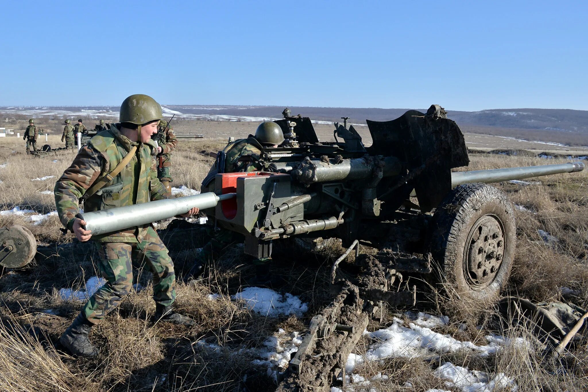 Д 30 апреля. Противотанковая пушка МТ-12 Рапира. 152-Мм пушка-гаубица д-30. МТ-12 Рапира 100-мм противотанковое орудие. Гаубица МТ 12.