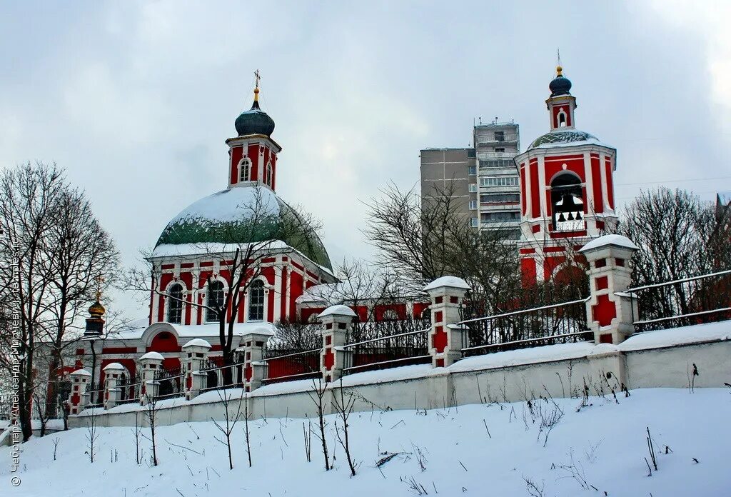 Покровский храм в акулово. Воскресная школа георгиевского храма одинцово. Служба в церкви в одинцово. Храм георгия победоносца в одинцово внутри. Георгиевский собор одинцово внутри.